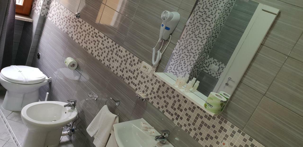 B&B Giva Napoli Ngoại thất bức ảnh